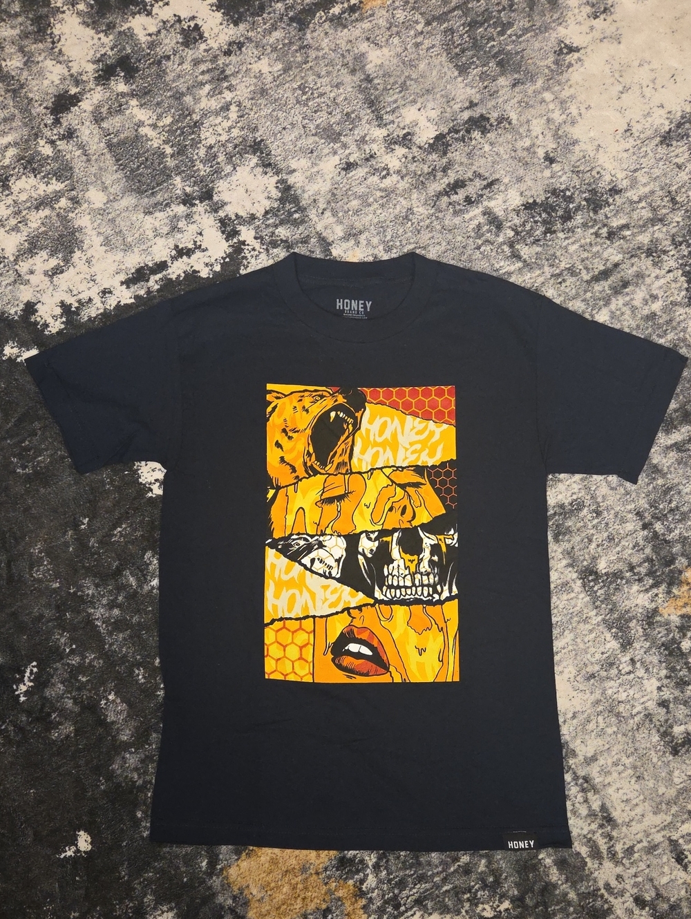 Honey Brand Co Black Graphic T-Shirt Honey Bear Skull Tee Size S NWT